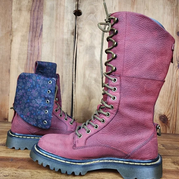 Dr Martens Aleina Foldover Boots - Picture 2 of 8
